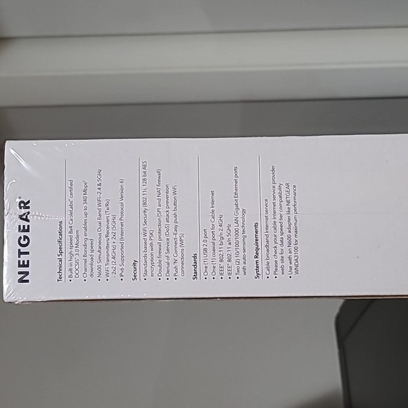 NETGEAR N600 WiFi Cable Modem Router - Picture 4 of 4